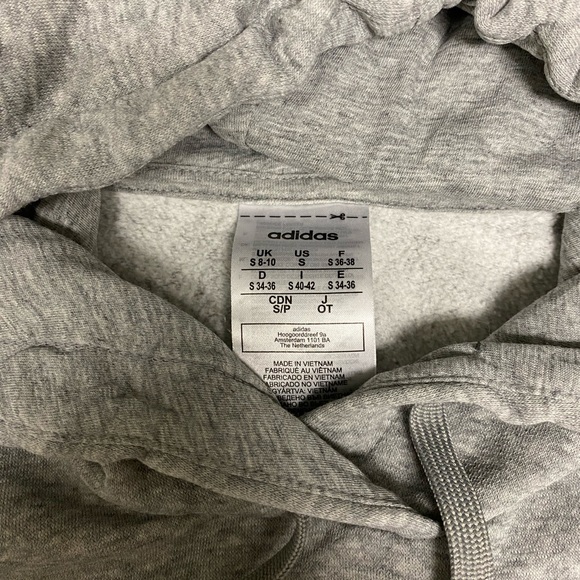 Adidas small grey and pink hoodie with hidden pouch - Picture 3 of 4